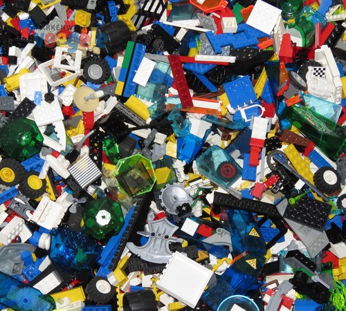 Lego circa 700 pezzi - 1, kg
